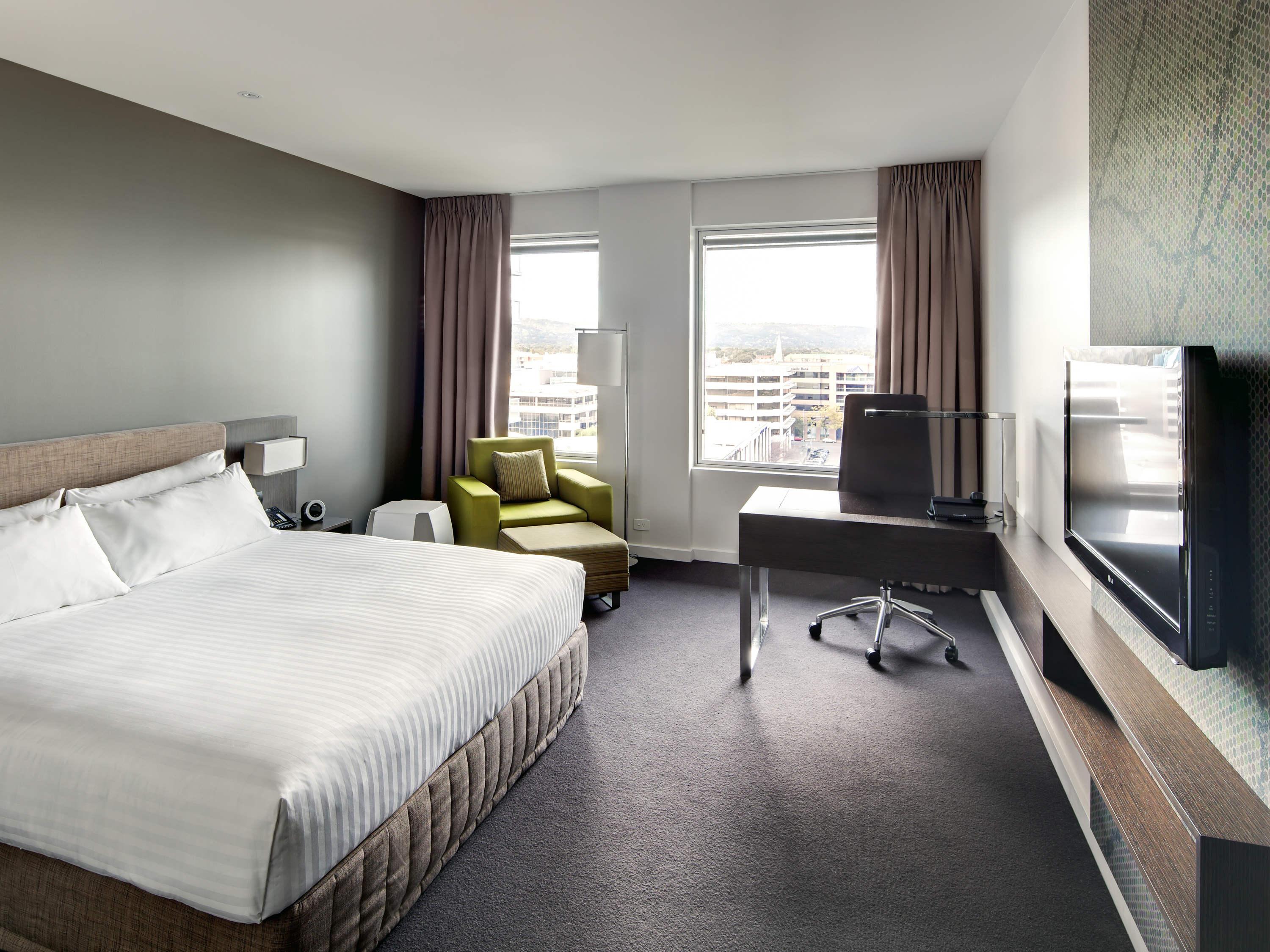 Pullman Adelaide Hotel Екстериор снимка A typical room at the hotel