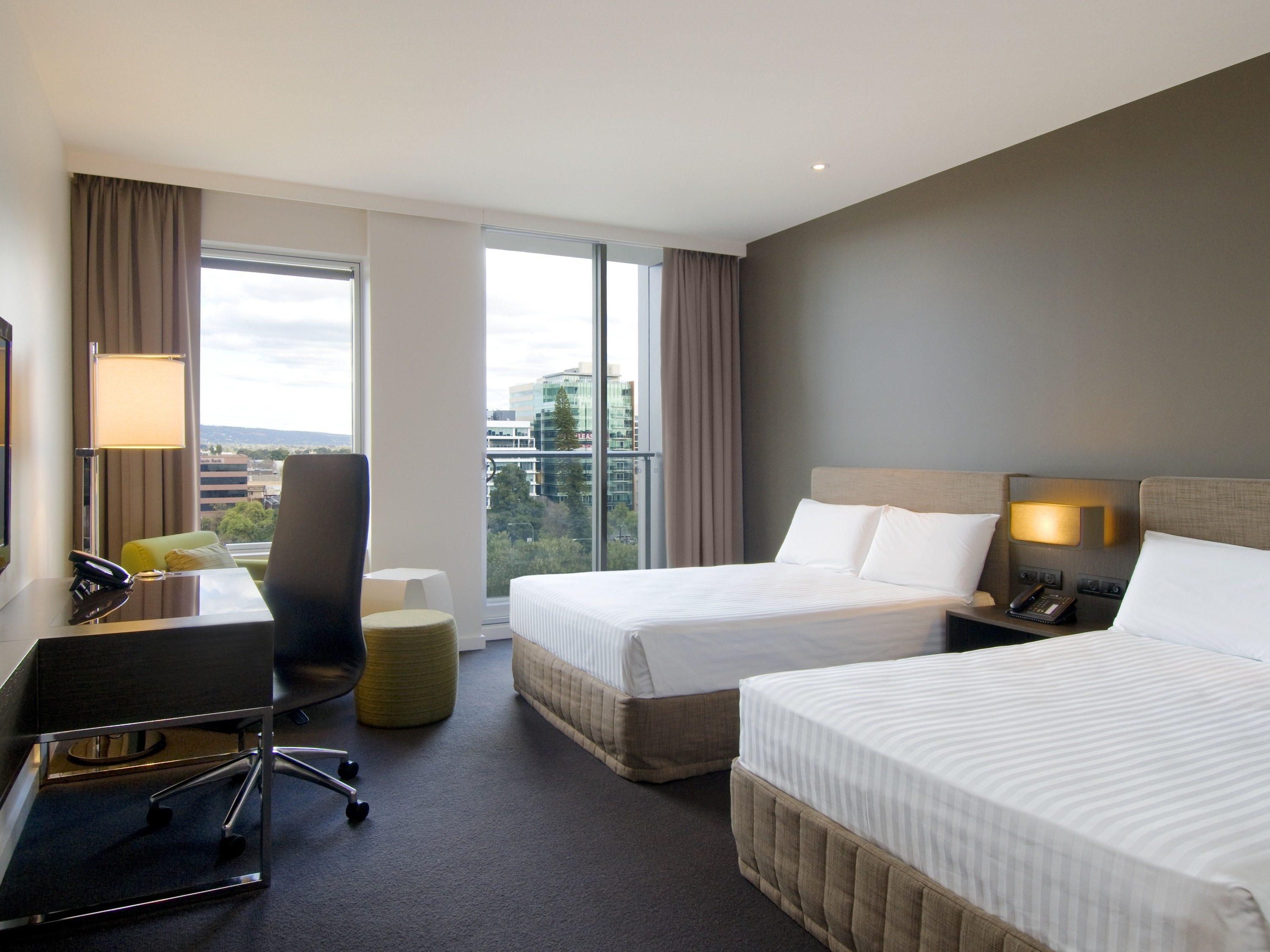 Pullman Adelaide Hotel Екстериор снимка A room at the hotel
