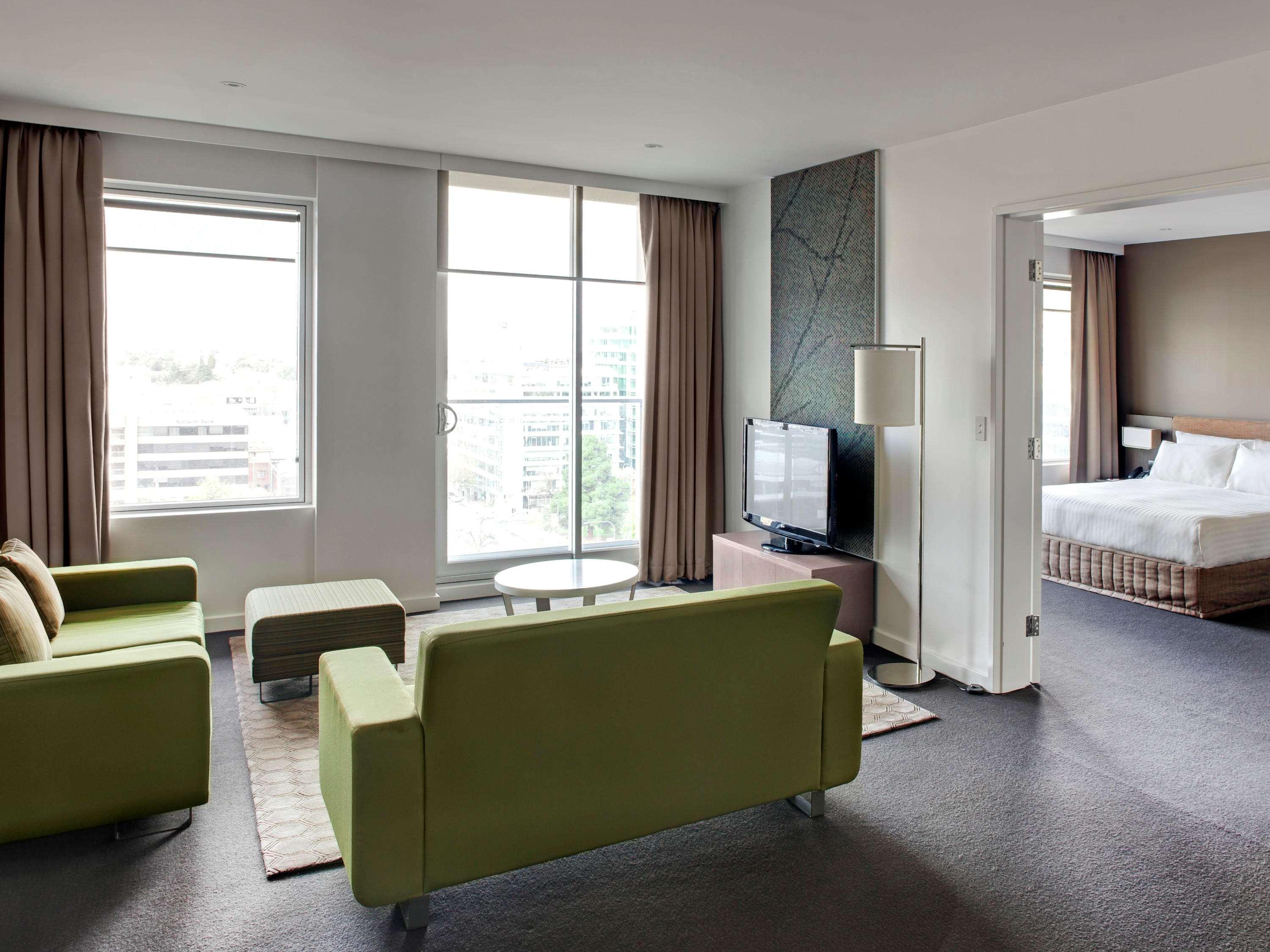Pullman Adelaide Hotel Екстериор снимка Suite at the hotel