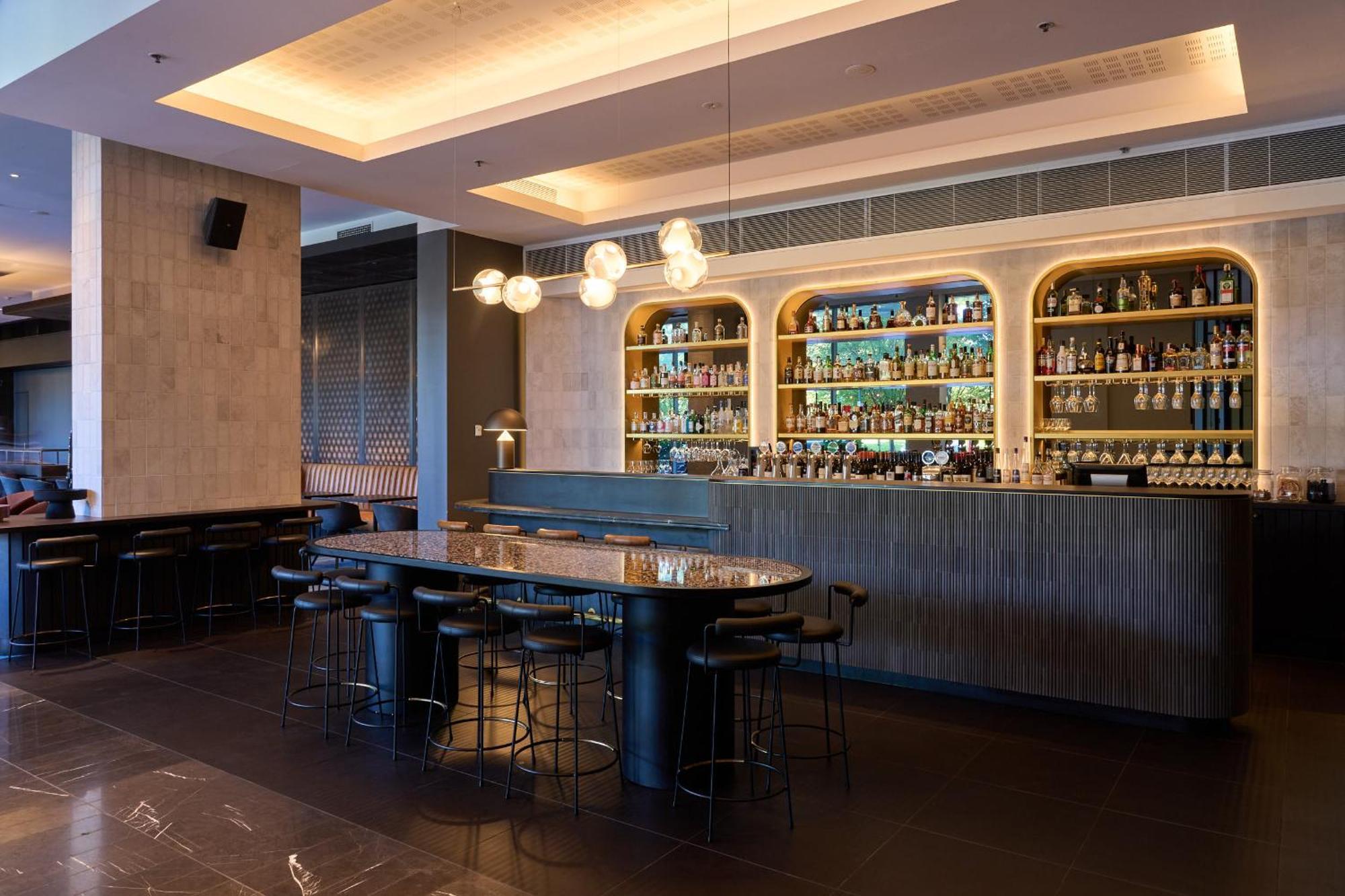 Pullman Adelaide Hotel Екстериор снимка The bar at the 1919