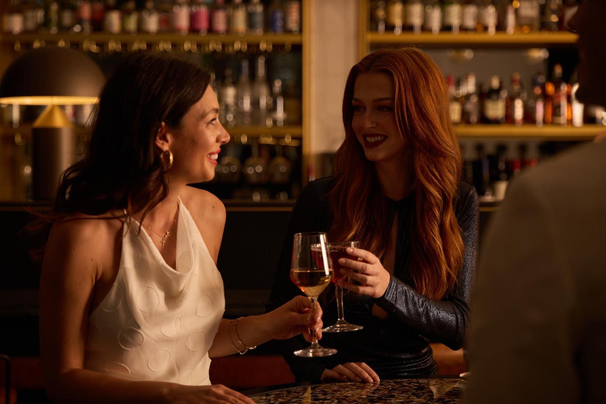 Pullman Adelaide Hotel Екстериор снимка The 2018 film