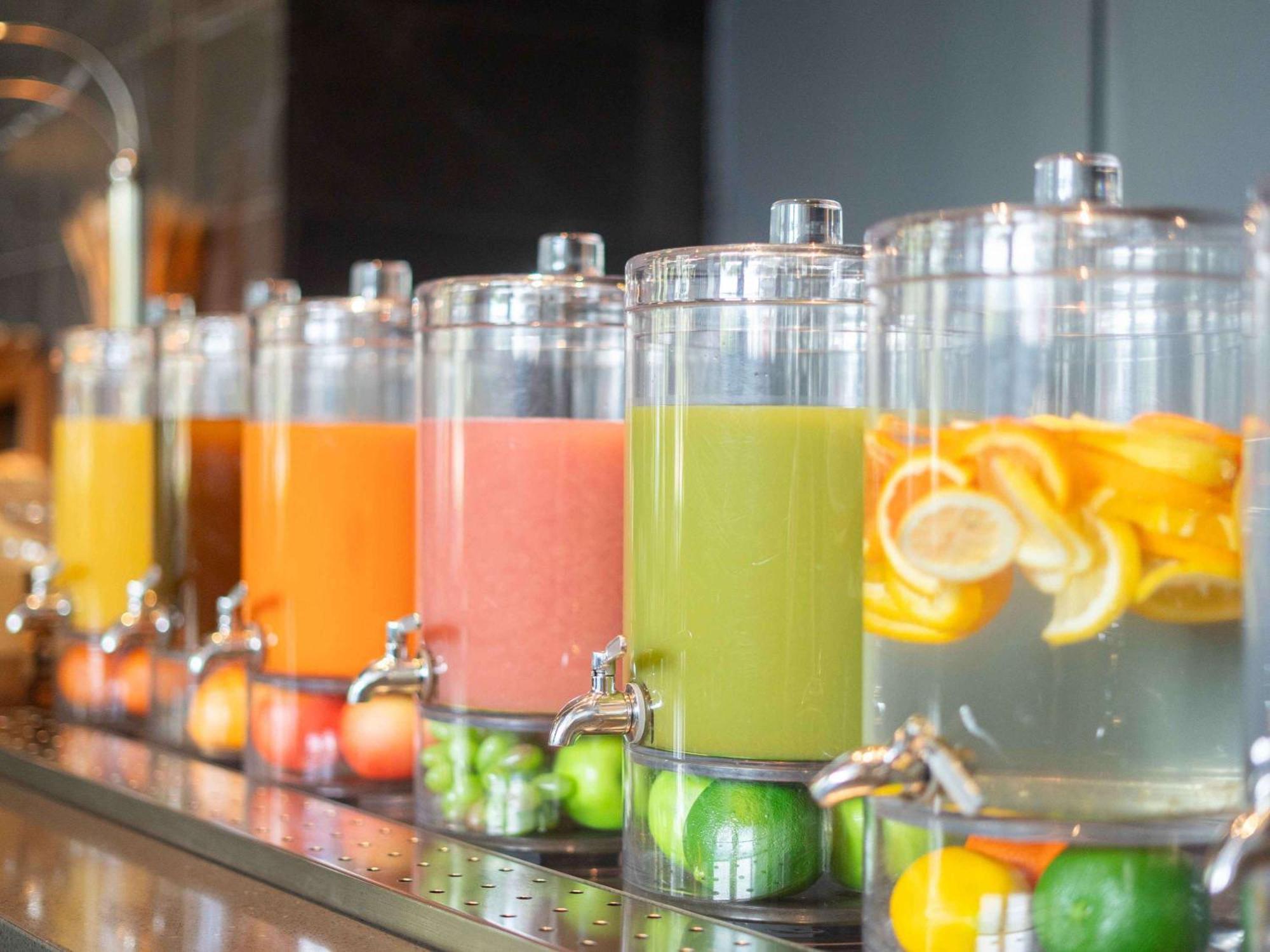 Pullman Adelaide Hotel Екстериор снимка Fruit juice
