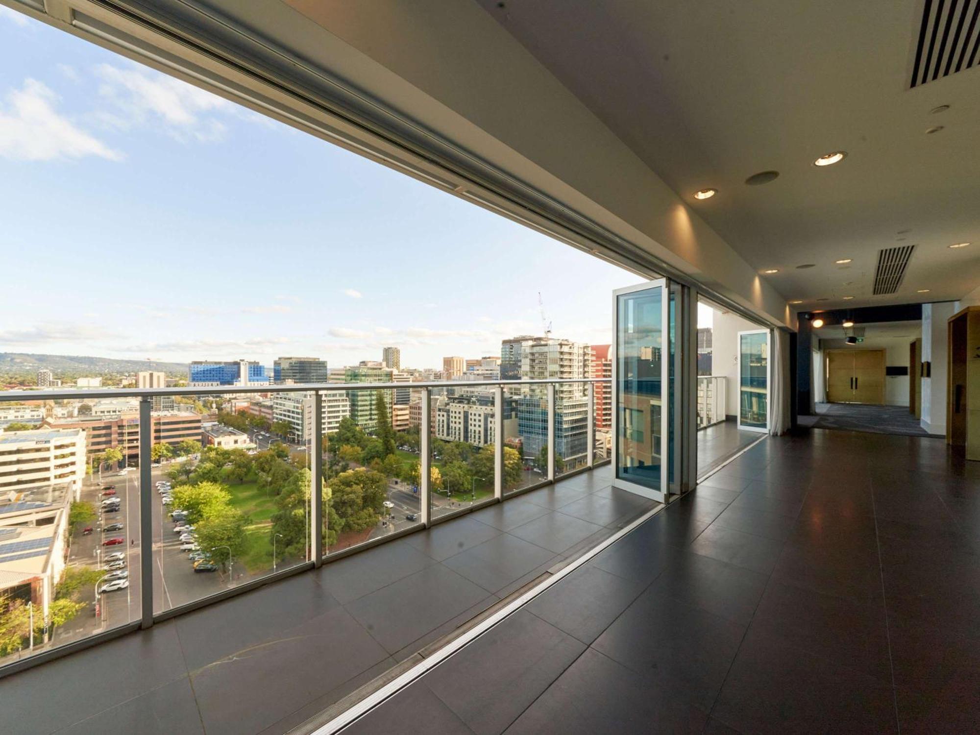 Pullman Adelaide Hotel Екстериор снимка